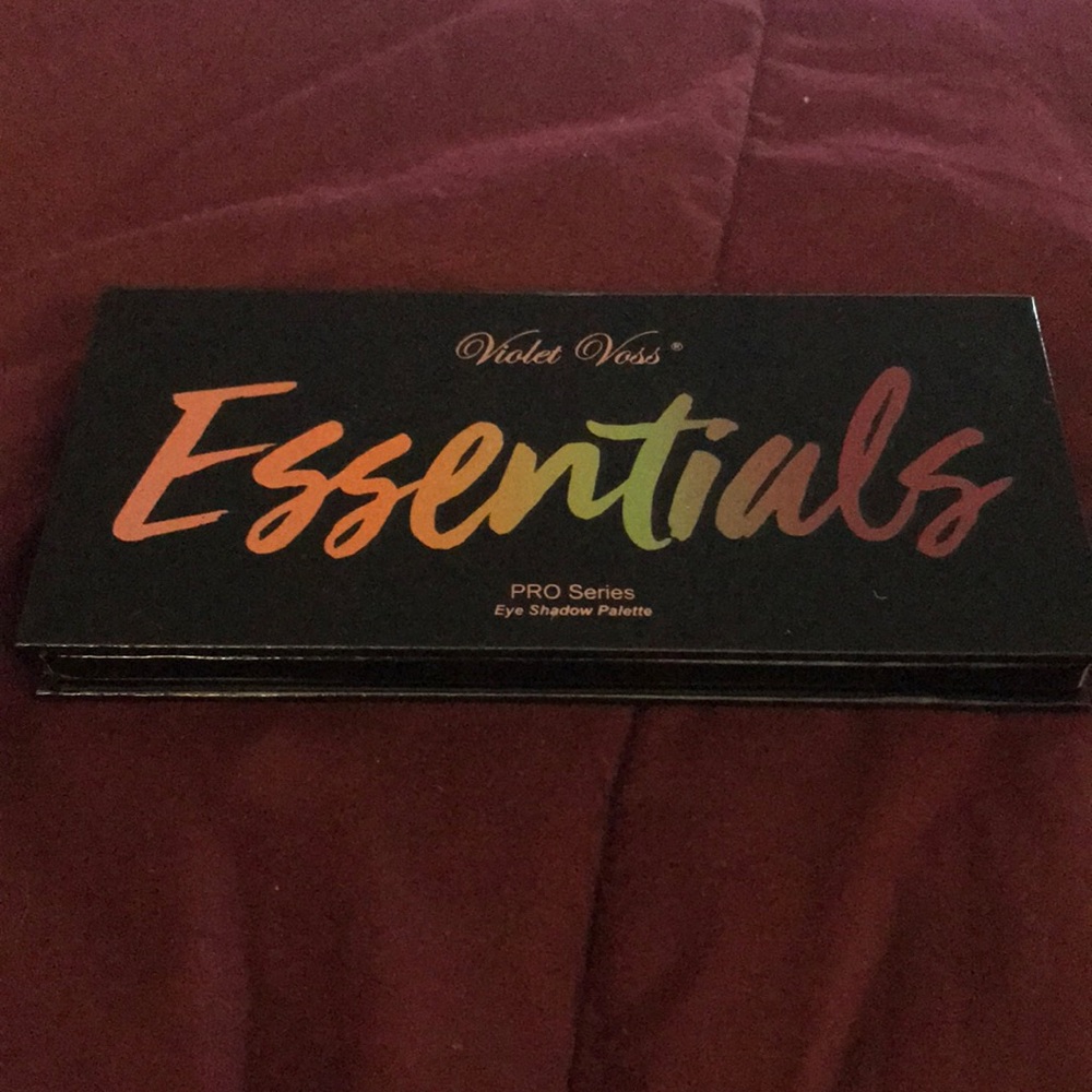 Violet Voss Essentials Eyeshadow Palette
